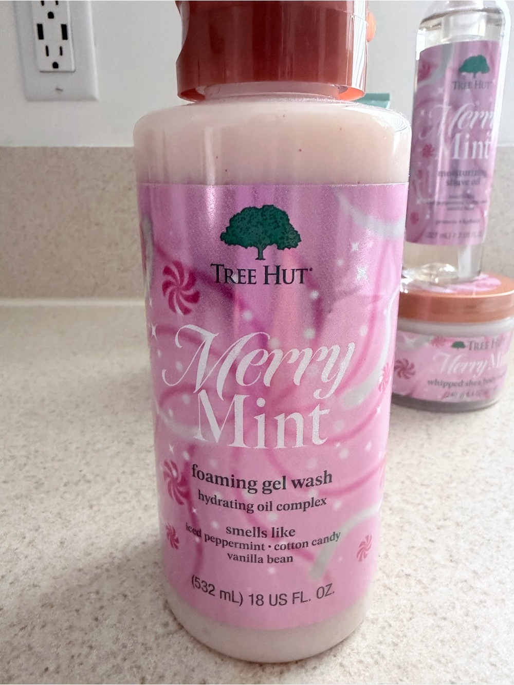Merry Mint Moisturizing Body Care - Pink - Picture 3 of 6